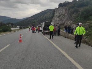 İ̇zmir’de Feci Kaza: 2 Ölü, 1 Ağır Yaralı