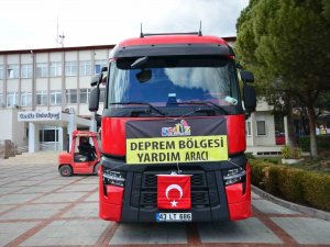 Gediz’den Gıda Kolisi Yüklü Tır Yola Çıktı