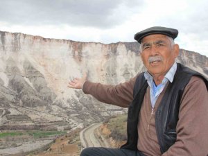 Deprem Doğal Mağaraların Olduğu Dağda Kopmalara Neden Oldu