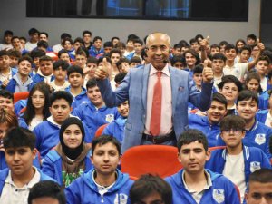 Demir Adam’ın Hikayesi Öğrencileri Duygulandırdı