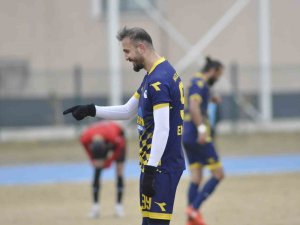 Emre Özden Kadro Dışı Bırakıldı