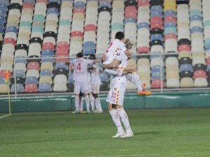 Göztepe, 3 Maçlık İ̇zmir Sürecini Galibiyetle Tamamlamak İstiyor