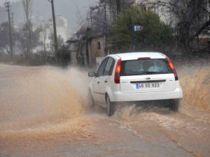 Meteorolojiden Ege Ve Akdeniz’e 4 Gün Yağış Uyarısı