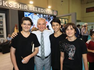 Yks’ye Girecek Denizlili Gençlerin Sınav Ücreti Büyükşehir’den