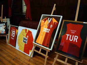 Galatasaray’ın Düzenlediği Müzayedede 17 Milyon 780 Bin Tl Toplandı