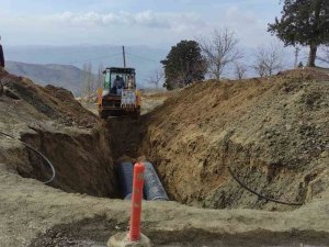 Depremden Etkilenen Mahallelerin Altyapı Çalışmaları Devam Ediyor