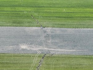 Depremin Büyüklüğünü Fay Hattının Kırıklığı Gözler Önüne Serdi, Kilometrelerce Uzanan Fay Kırığı Böyle Görüntülendi