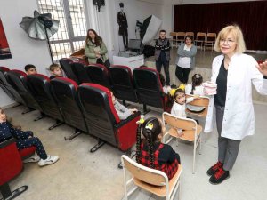 Buca Belediyesinden Miniklere Diş Sağlığı Eğitimi