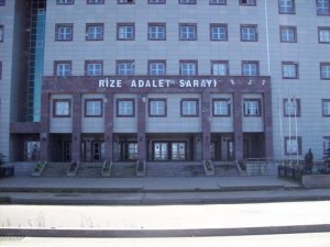 Rize'de 8 katlı bina mahkemeden satılıktır