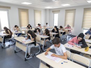 Mersin’de Öğrencilere Yks Giriş Ücreti Desteği