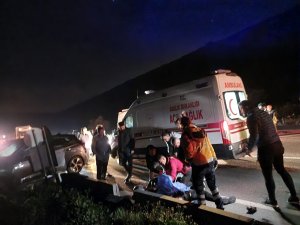 Otomobil İ̇le Çarpışan Motosikletin Sürücüsü Yaşamını Yitirdi