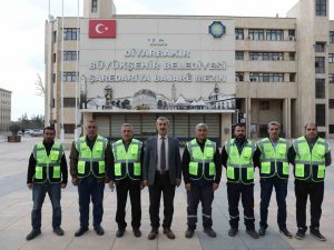 Diyarbakır’dan Hatay’daki İnşaat Çalışmalarına Destek Gönderdi