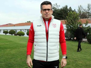 Hüseyin Eroğlu: “Ayaklarımız Yere Basmak Zorunda”