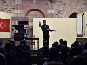 Milli Şairin Hayatı Osmangazi’de Sahnelendi