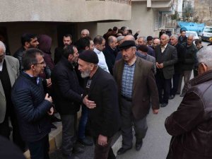 Emekli Öğretmen Hulisi Özdemir Son Yolculuğuna Uğurlandı
