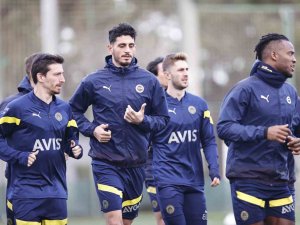 Fenerbahçe, Sevilla Maçı Hazırlıklarına Başladı