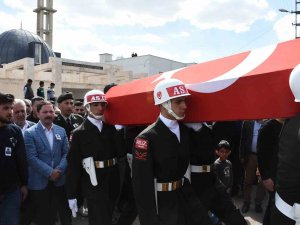 Nusaybin’de Vefat Eden Kıbrıs Harekatı Gazisi Törenle Defin Edildi
