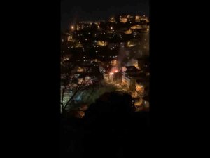 Maltepe’de 3 Katlı Binanın Çatısında Korkutan Yangın
