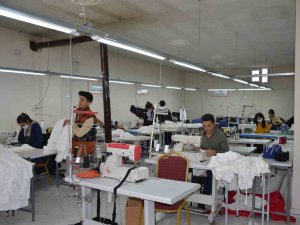 Huzur Ortamının Sağlandığı Şırnak’tan İ̇stanbul’a Tekstil Ürünü İhraç Ediliyor