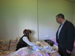 Bakan Kasapoğlu, Gsb Yurdundaki Bebek Sevincine Ortak Oldu