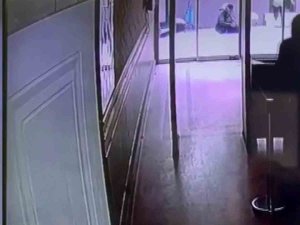Lüks Rezidansın Girişindeki Kadın Cinayeti Kamerada