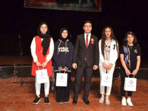 Batman’da Mehmet Akif Ersoy Anıldı