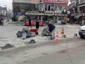 Kaldırım Düzenlemeleri Başladı