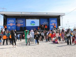 Diyarbakır’da Depremzede Çocuklar Travmalarını Müzik Eşliğinde Atlatıyor