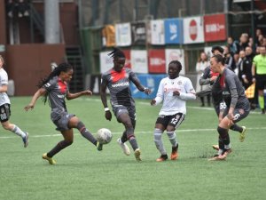 Turkcell Kadın Futbol Süper Ligi: Beşiktaş: 0 - Fatih Karagümrük: 1