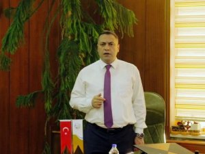 Sorgun Belediye Başkanı Ekinci Ve Belediye Çalışanları İ̇stiklal Marşı’nı Okudu