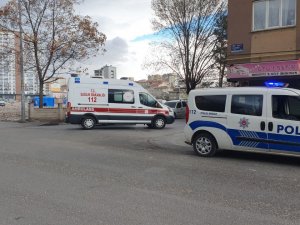 Tartıştığı Şahsı Balkondan Ateş Ederek Yaraladı