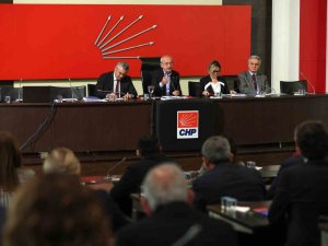 Kılıçdaroğlu, Parti Meclisi Toplantısına Başkanlık Etti