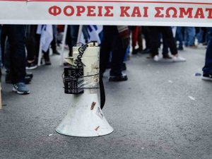 Yunanistan’da Tren Kazası Protestoları Sürüyor