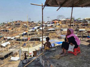 Bangladeş’teki Mülteci Kampı Yangınının "Planlı Bir Sabotaj Eylemi" Olduğu Ortaya Çıktı