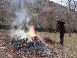 Omanağzı’nda Bahçelerde İlkbahar Temizliği