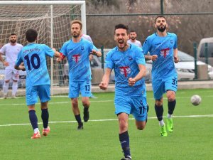 Yunusemre Belediyespor Liderliğini Sürdürdü