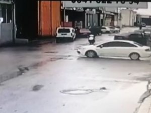 Ehliyetsiz Ve Kasksız Sürücü Ölümden Döndü
