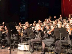 Kemer’de Gençlik Orkestrası Şehitler İçin Sahnede Olacak