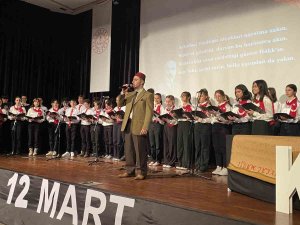 Mehmet Akif Ersoy Anıldı