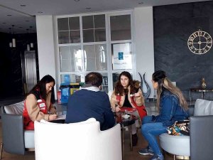 Kırmızı Yeleklilerin Psikososyal Destek Hizmeti Devam Ediyor
