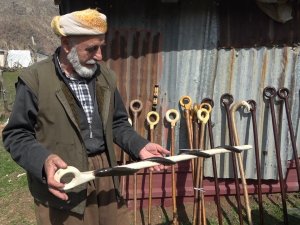 Dedelerinden Öğrendikleri İşten Ekmeklerini Kazanıyorlar