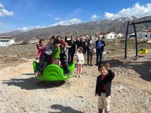 Tekirdağ’dan Afet Bölgesine Çocuk Parkları