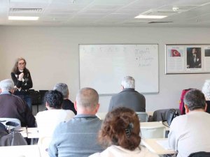 Selçuk Belediyesinin Yabancı Dil Kurslarına Yoğun İlgi