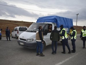 Şap Hastalığına Karşı Jandarma Ve Veteriner Hekimler Yolları Denetledi