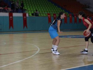 Elazığ’da Basketbol Yıldızlar İ̇l Şampiyonası Başladı