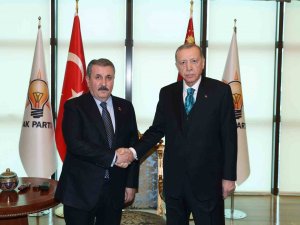 Cumhurbaşkanı Recep Tayyip Erdoğan, Bbp Genel Başkanı Mustafa Destici’yi Kabul Etti.