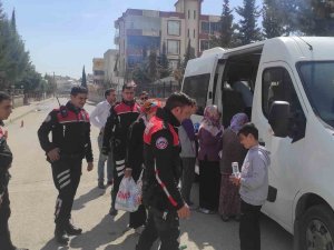 Kaportacı Ve Teknik Servis Elemanından Depremzedelere Destek