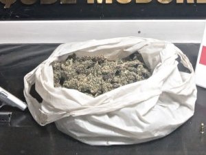 Zehir Tacirleri Eş Zamanlı Operasyonlarla Yakalandı