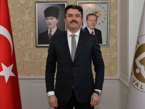 Vali Memiş: “Fedakarlıkta Sınır Tanımayan Doktorlarımızıntıp Bayramı Kutlu Olsun”