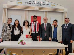 Depremden Kurtulup Bursa’da Dünyaevine Girdiler